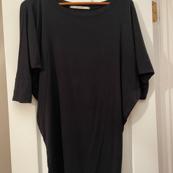 41 Hawthorn Black Short Sleeve Top - Picture 1 of 3